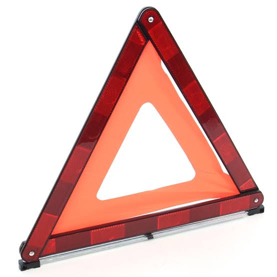 Triunghi Reflectorizant Auto – Semnalizare Rutieră de Urgență